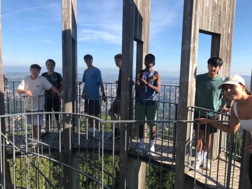 Blick auf die Stadt Bern vom Aussichtsturm auf dem Gurten