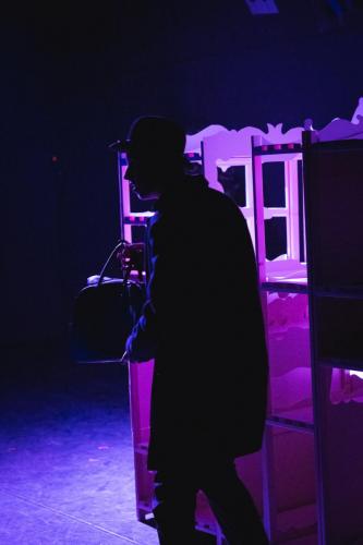 Ominöse alte Reisetasche: der Schlüssel zu Jacks wahrer Identität